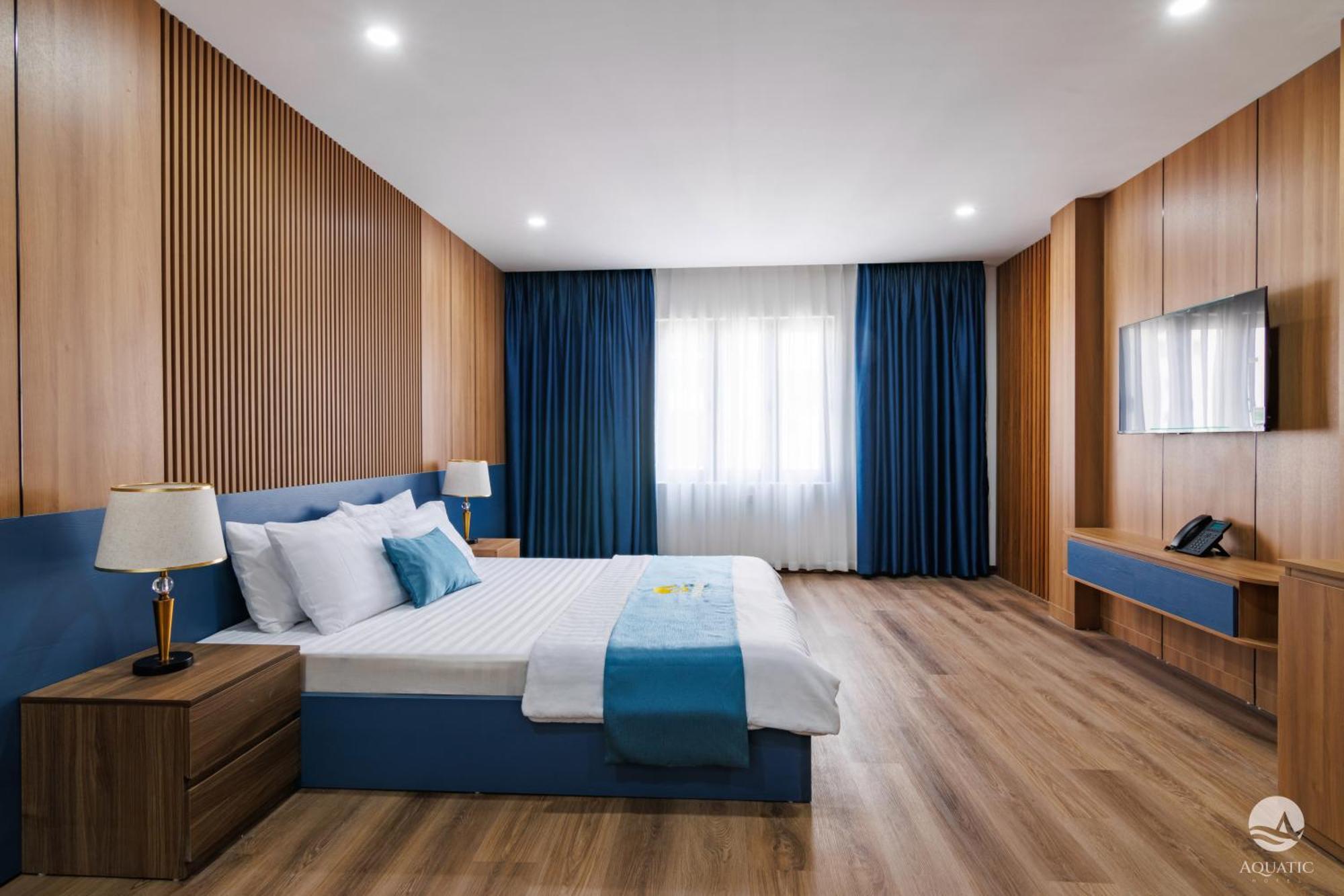 Aquatic Hotel Cat Ba Cat Ba Island Buitenkant foto